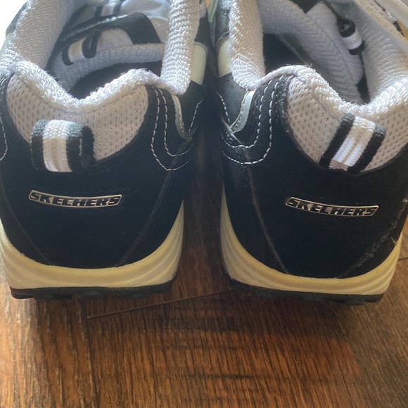 COPY - Skechers Shape Ups black and white size 8 - Picture 4 of 7